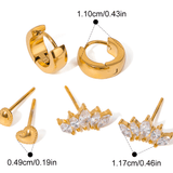 Сет обеци Solina с 18К златно покритие, различни размери и форми, включително сърце и кристали.