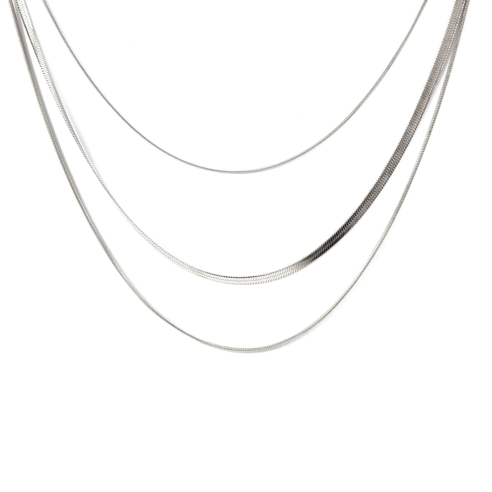 Ефектно тройно колие в два цвята