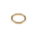 Елегантен пръстен от стомана Bone в златен цвят, с минималистичен дизайн и изчистен стил.