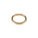 Елегантен пръстен от стомана Bone в златен цвят, с минималистичен дизайн и изчистен стил.
