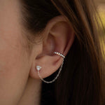 Сребърни Обеци Infinity Link S925, пиърсинг обеци за хрущял с кристал и цирконий на човешко ухо.