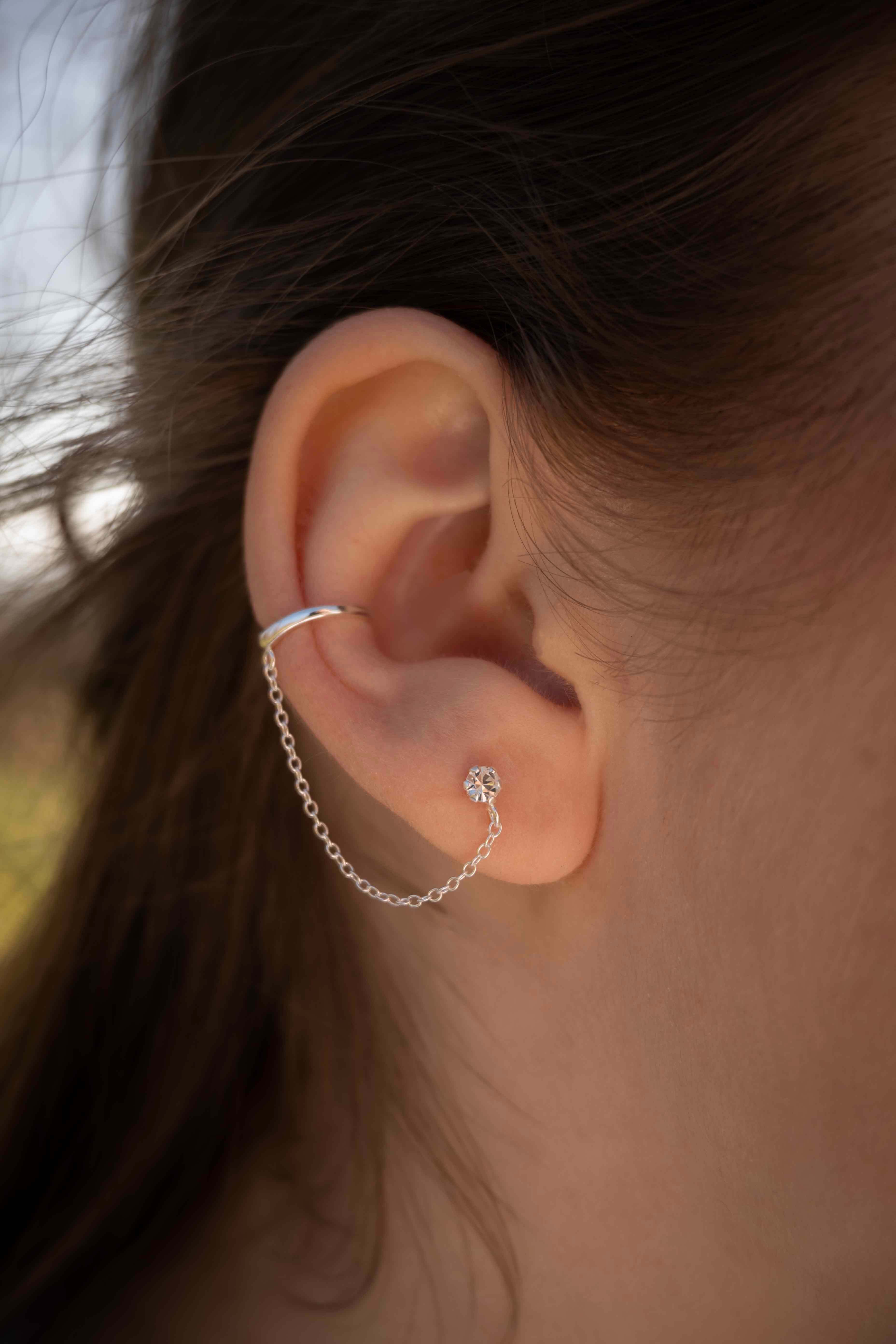 Сребърни Обеци Celeste Chain S925, обеци пиърсинг, обеци за хрущял с кристал и цирконий.