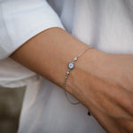 Сребърна гривна Hamsa със сини кристали, изработена от S925 сребро, подарък за стилен аксесоар.