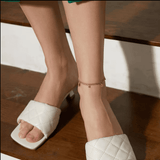 Гривна за глезен с цвете и 18K златно покритие, стилен аксесоар за лятото, хипоалергенен материал.