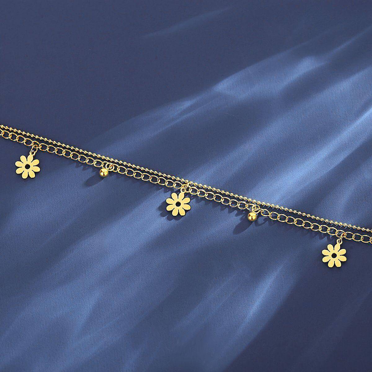 Гривна за глезен с цветя и 18к златно покритие, стилен аксесоар за лято.