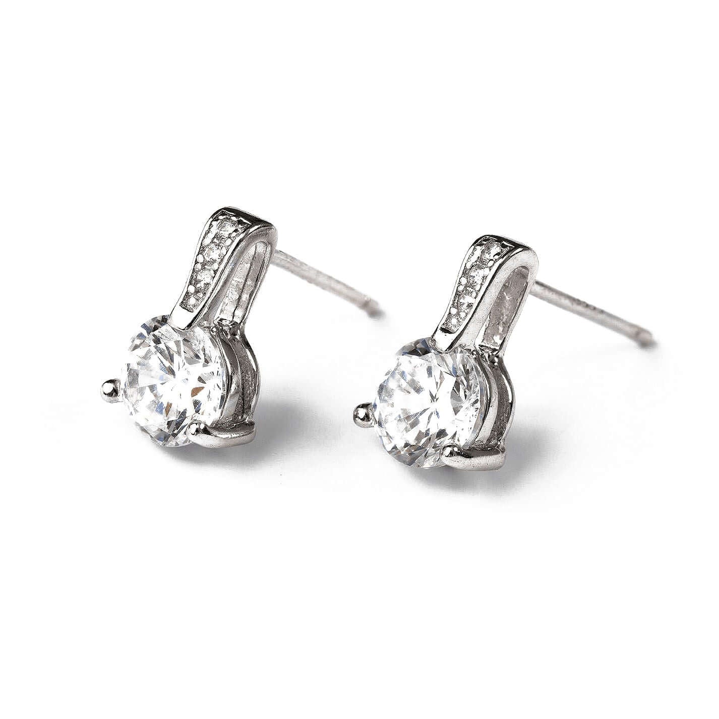 Семпли сребърни обеци S925 с блестящи циркони, елегантен аксесоар за всякакви поводи.