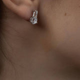 Сребърни обеци S925, изчистен дизайн, добавящи блясък на всяка визия.