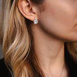 Комплект обеци и колие от сребро S925, изискан и минималистичен дизайн, носител на елегантност.