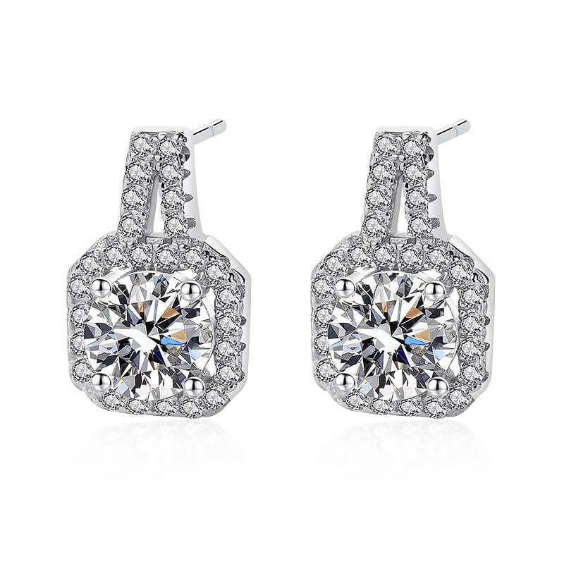 Сребърни обеци S925 с кристали, елегантен и стилен дизайн за всеки повод.