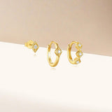 Сребърни обеци с 18К златно покритие и нежни камъни, идеални за всеки повод.