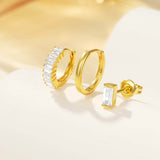 Сребърни обеци с 18К златно покритие и кристали, изящно бижу за всяка визия.