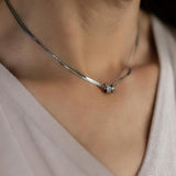 Сребристо двойно колие с пръстени