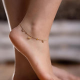 Златиста гривна за крак луна и звездичка